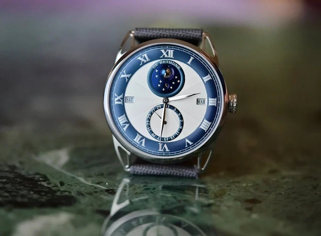 Best Watch Winder for De Bethune Watches: Automatic vs. Manual Guide - WatchMatic
