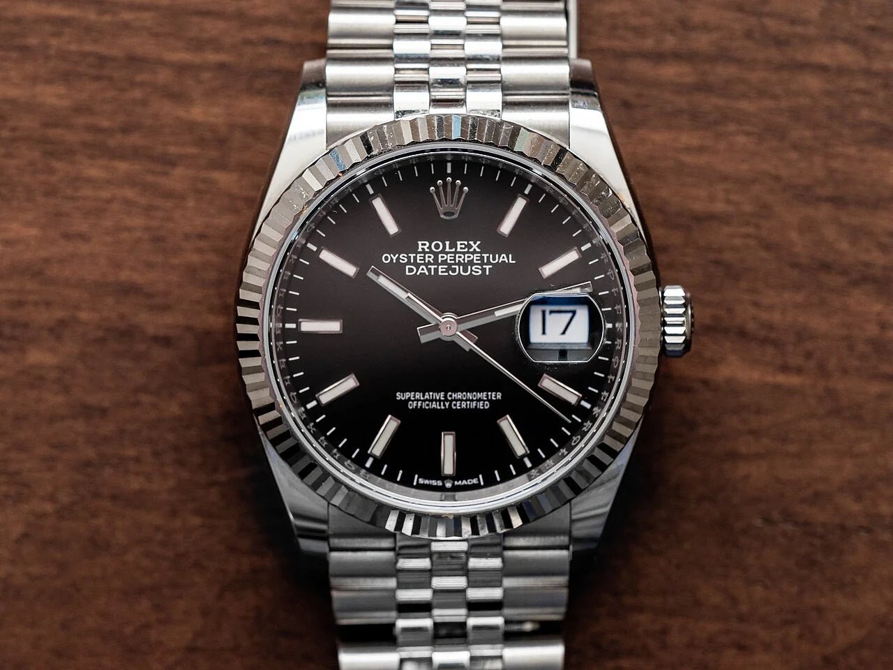 Watch Winder for Rolex Datejust: Do You Need One? - WatchMatic