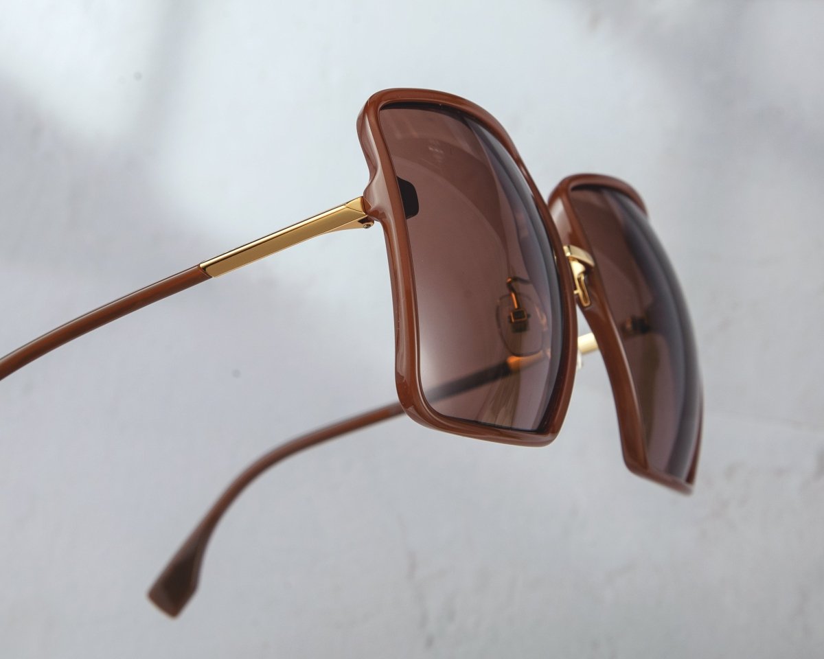 FENDI Oversized Square Unisex Sunglasses FF 0427/F/S - WatchMatic