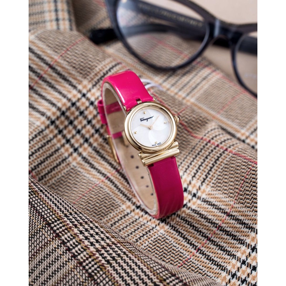 FERRAGAMO Gancini Women's Watch SFYE00522 - WatchMatic