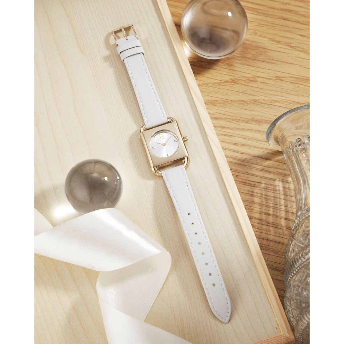 FURLA Arco Square Women's Watch WW00017008L2 - WatchMatic
