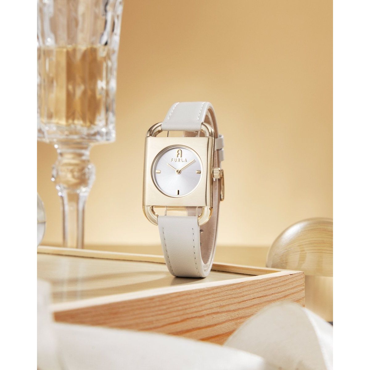 FURLA Arco Square Women's Watch WW00017008L2 - WatchMatic