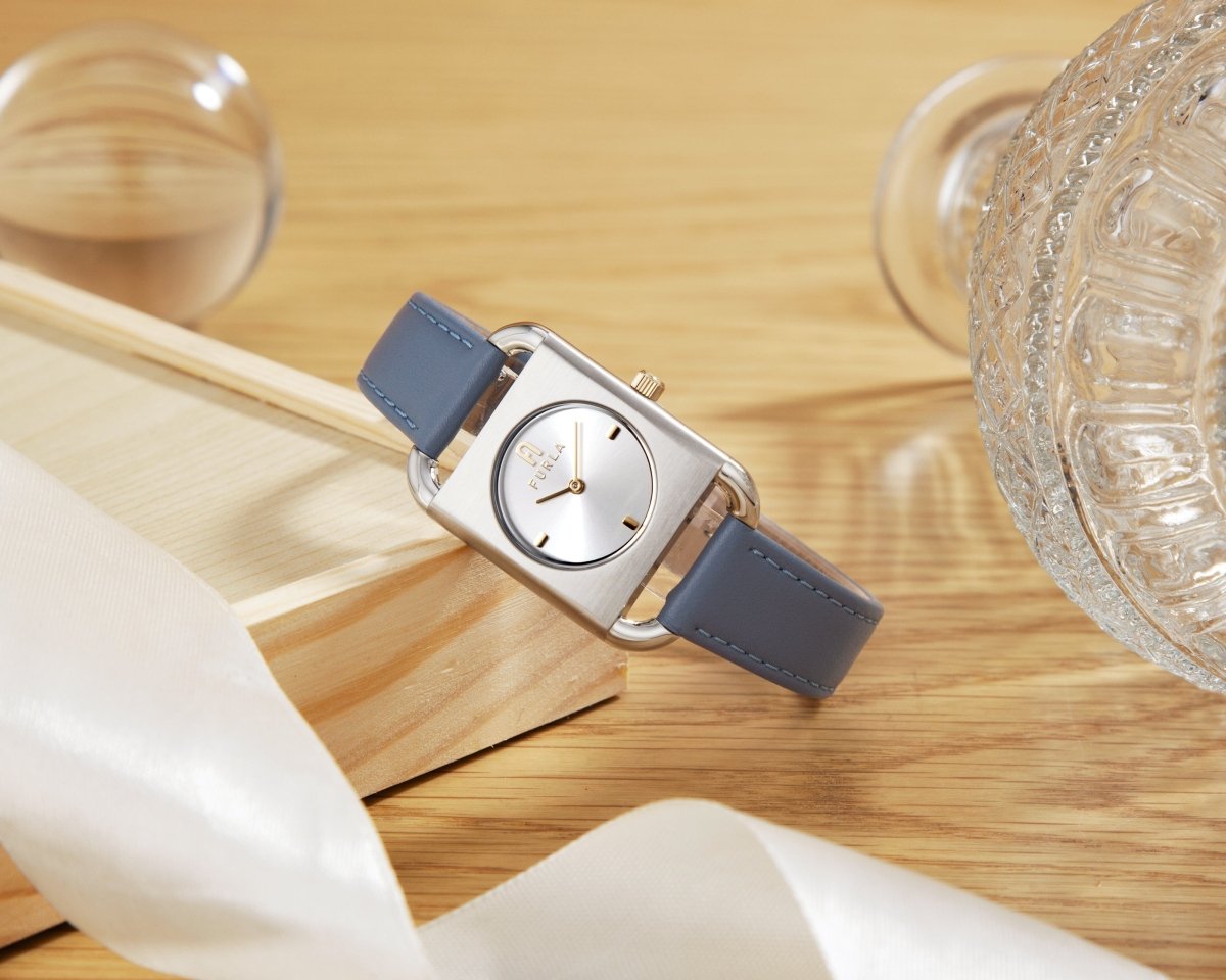 FURLA Arco Square Women's Watch WW00017009L1 - WatchMatic