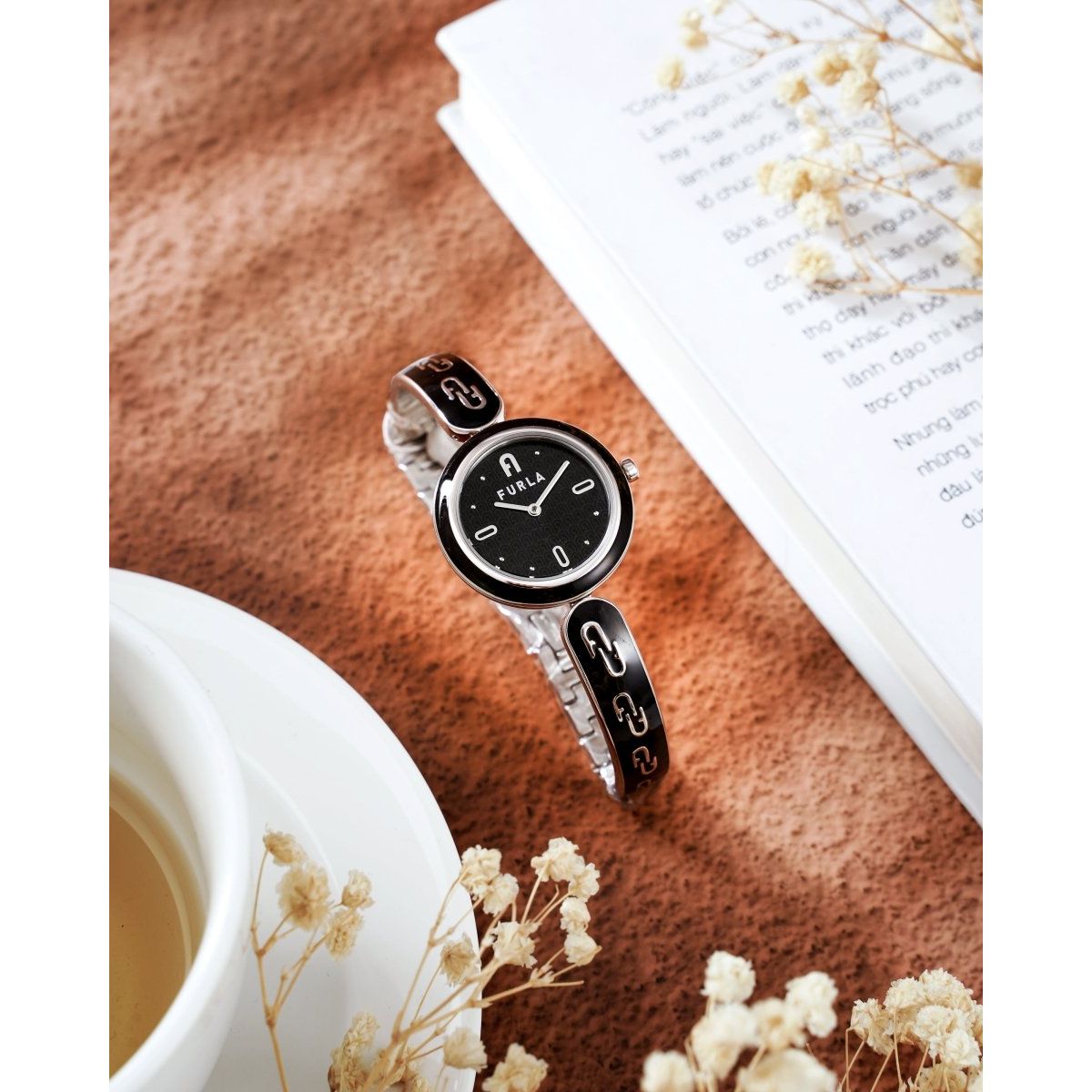 FURLA Bangle Women's Watch WW00045002L1 - WatchMatic