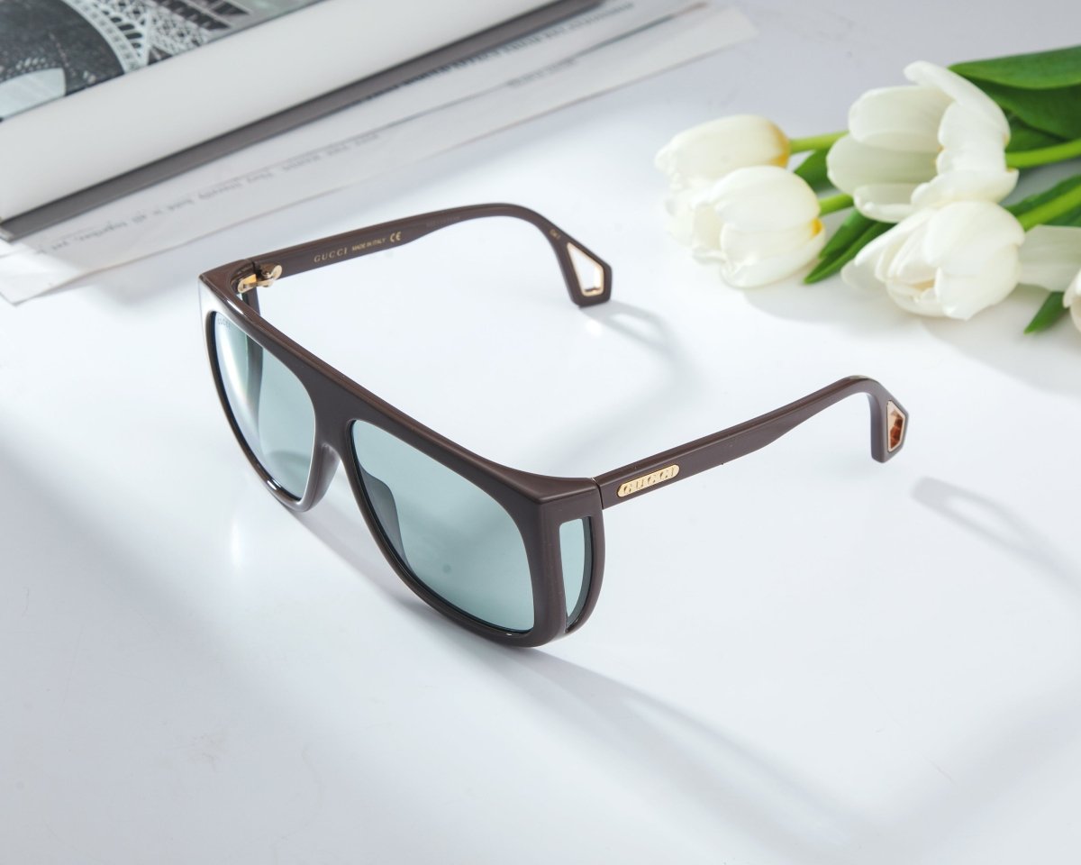GUCCI Women's Oversized Rectangular Sunglasses GG0467S - 30006413004 - WatchMatic
