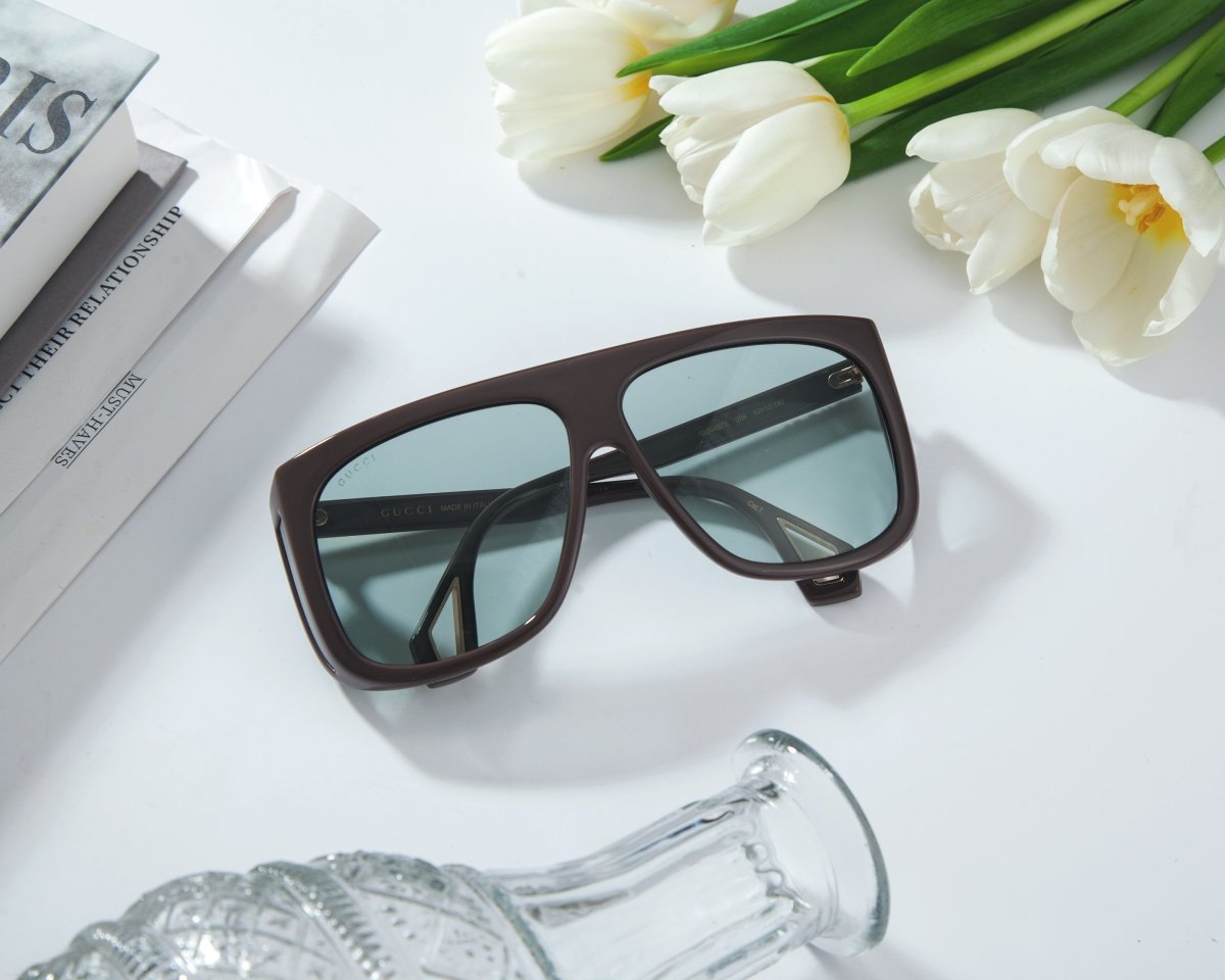 GUCCI Women's Oversized Rectangular Sunglasses GG0467S - 30006413004 - WatchMatic