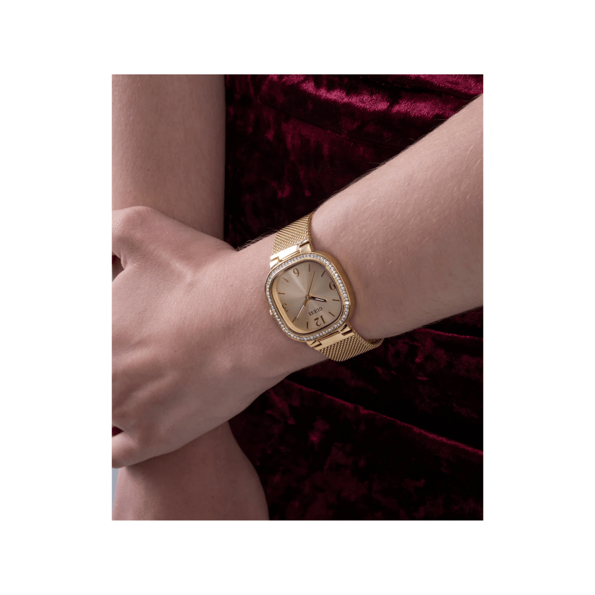 GUESS Tapestry Women's Watch GW0354L2 - WatchMatic