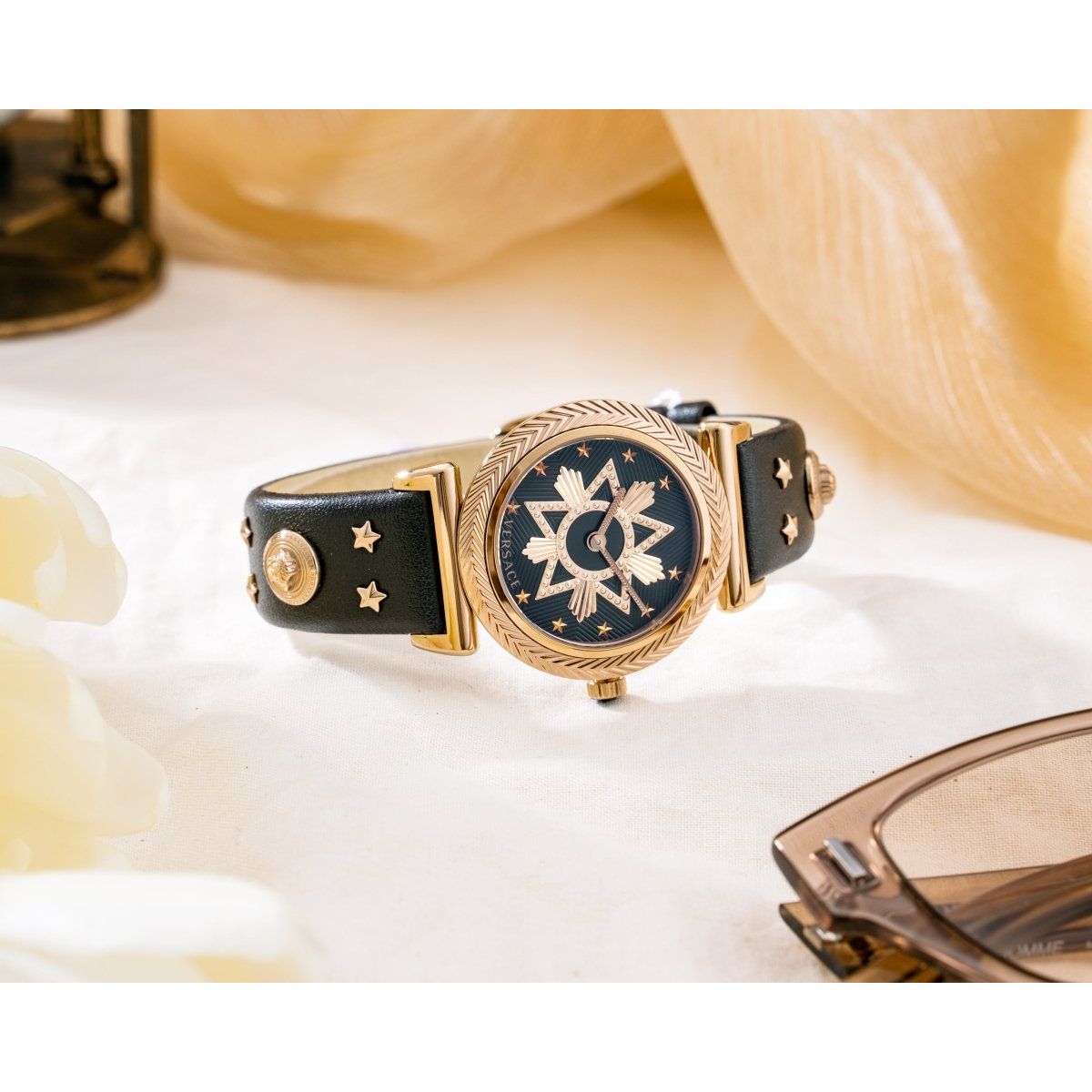 V - Motif Western - WatchMatic