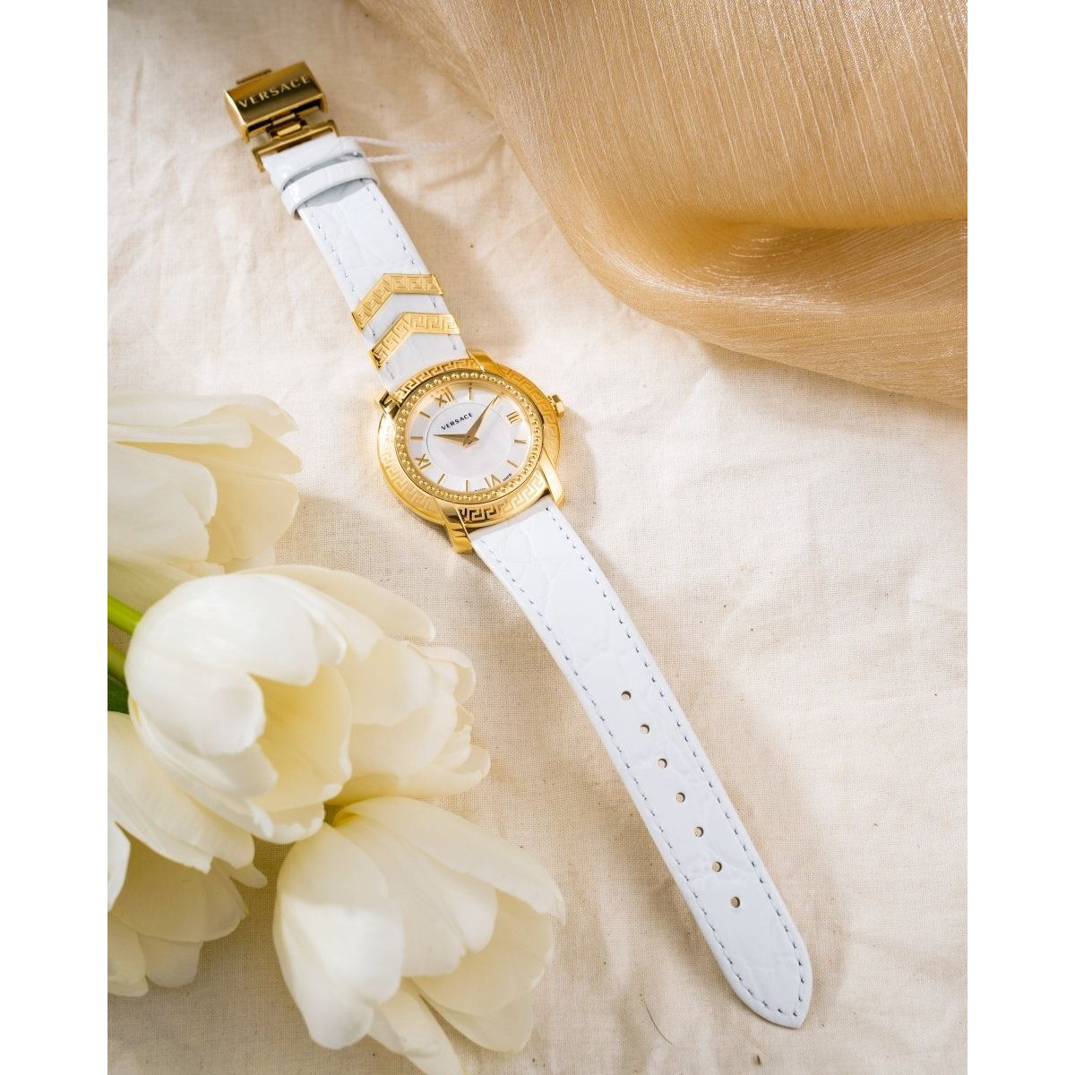 VERSACE Dv25 Round Women's Watch VAM010016 - WatchMatic