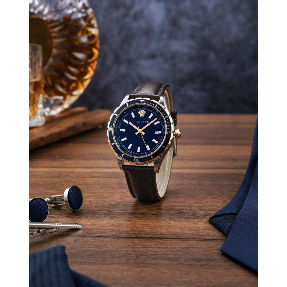 VERSACE Hellenyium Gent Men's Watch VE3A00420 - WatchMatic