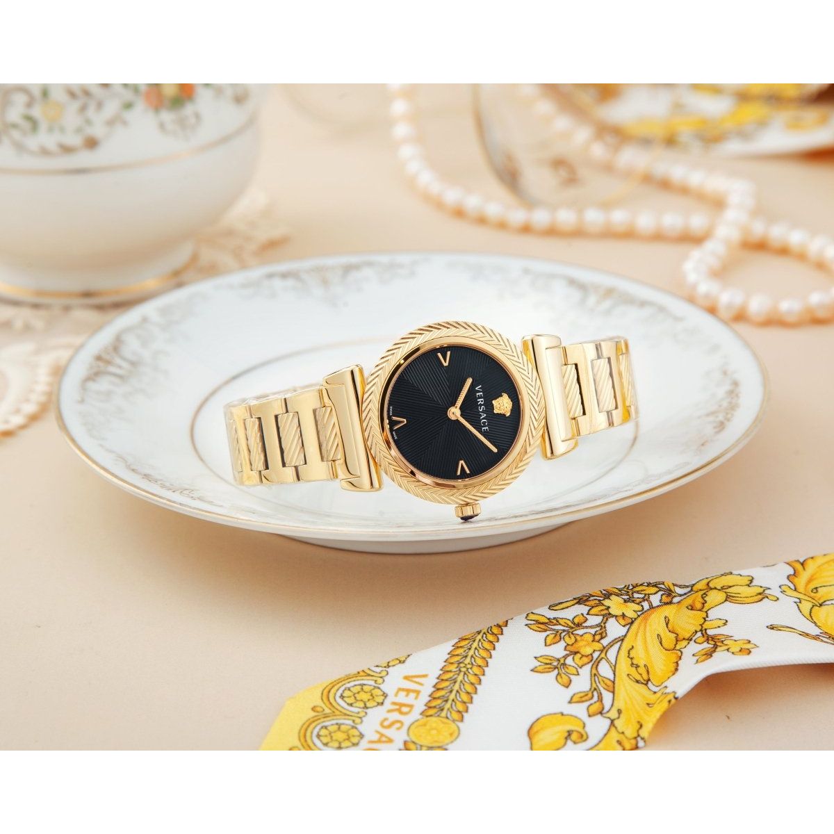 VERSACE V - Motif Women's Watch VERE02220 - WatchMatic