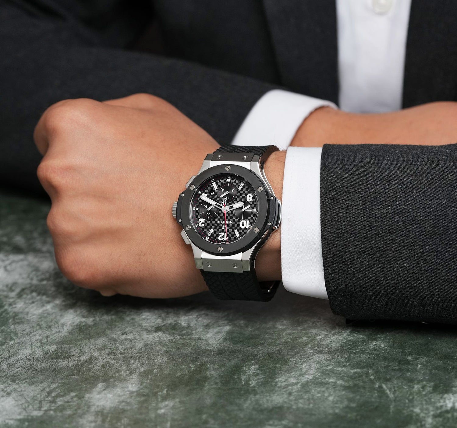 Hublot TPD Guide: The Correct Turns Per Day for Modern Luxury Movements - WatchMatic
