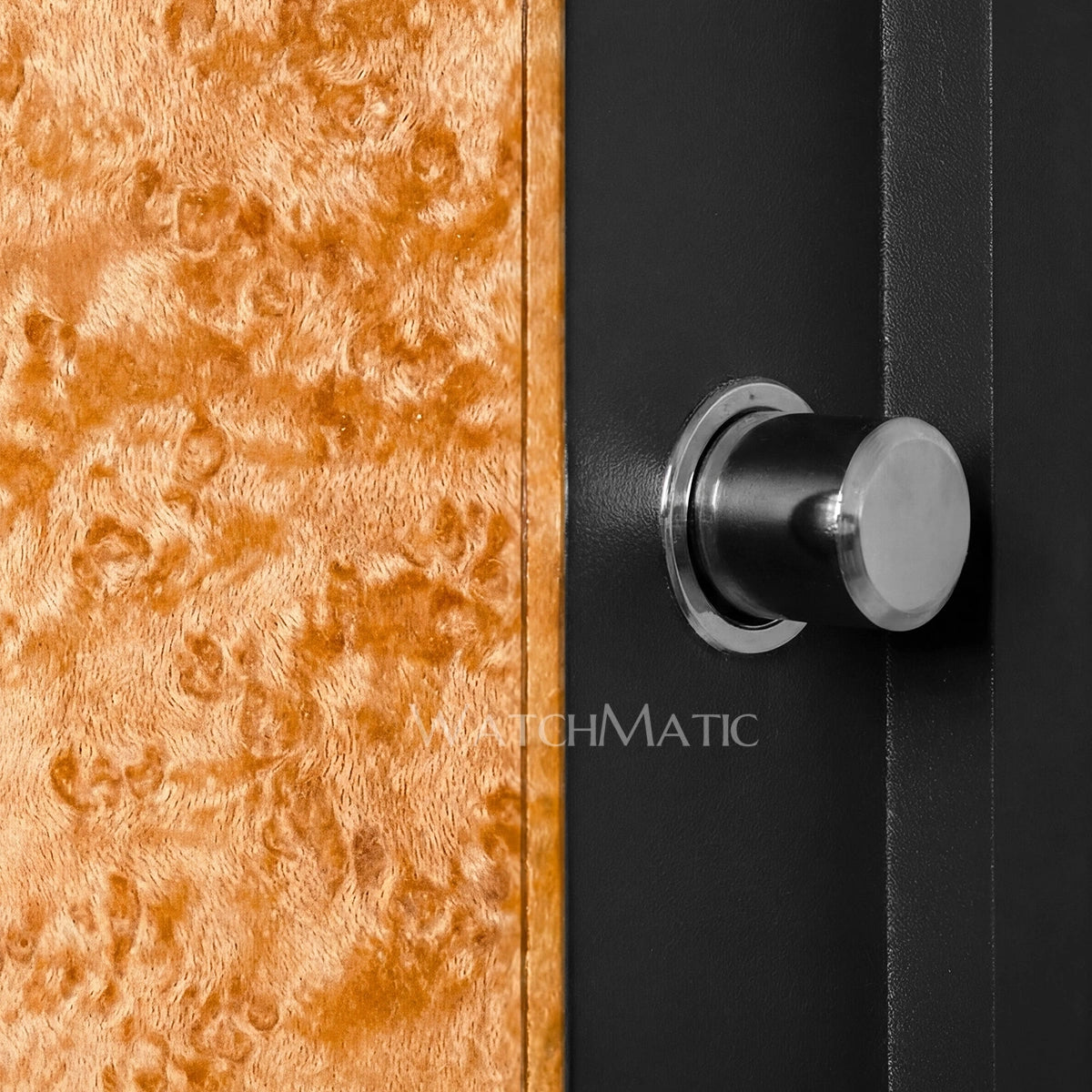 Serie Titan Vault – Caja de seguridad con mecanismo de enrollado de relojes