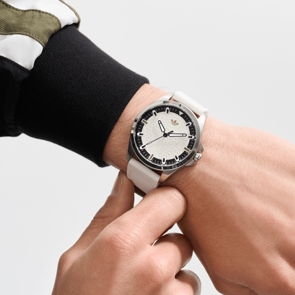 ADIDAS Originals Iconic One Unisex's Watch AOFH25002 - WatchMatic