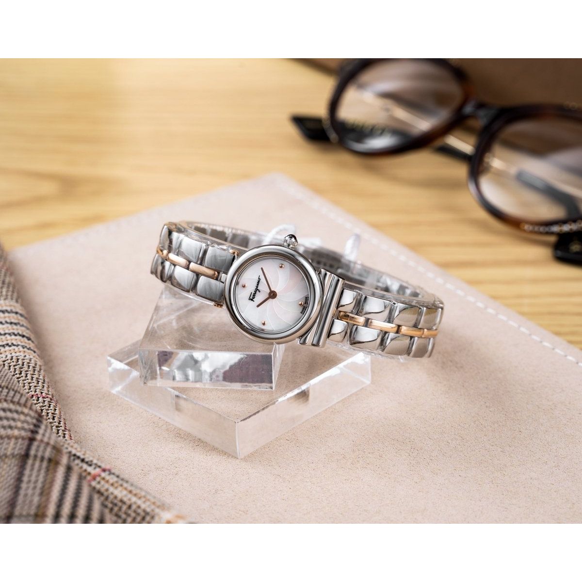 FERRAGAMO Gancini Women's Watch SFYE00722 - WatchMatic