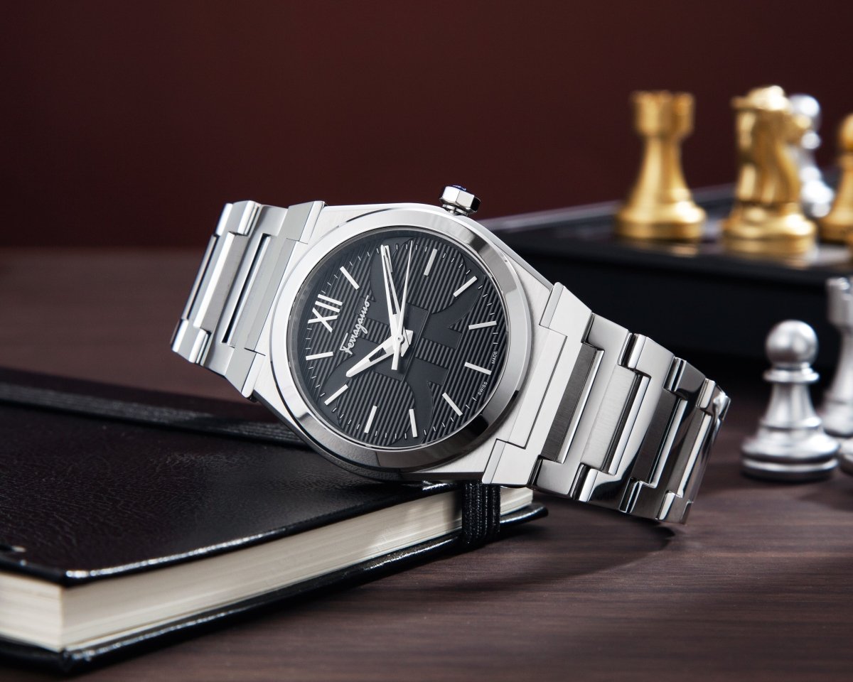 FERRAGAMO Vega Silver Men's Watch SFYF00621 - WatchMatic