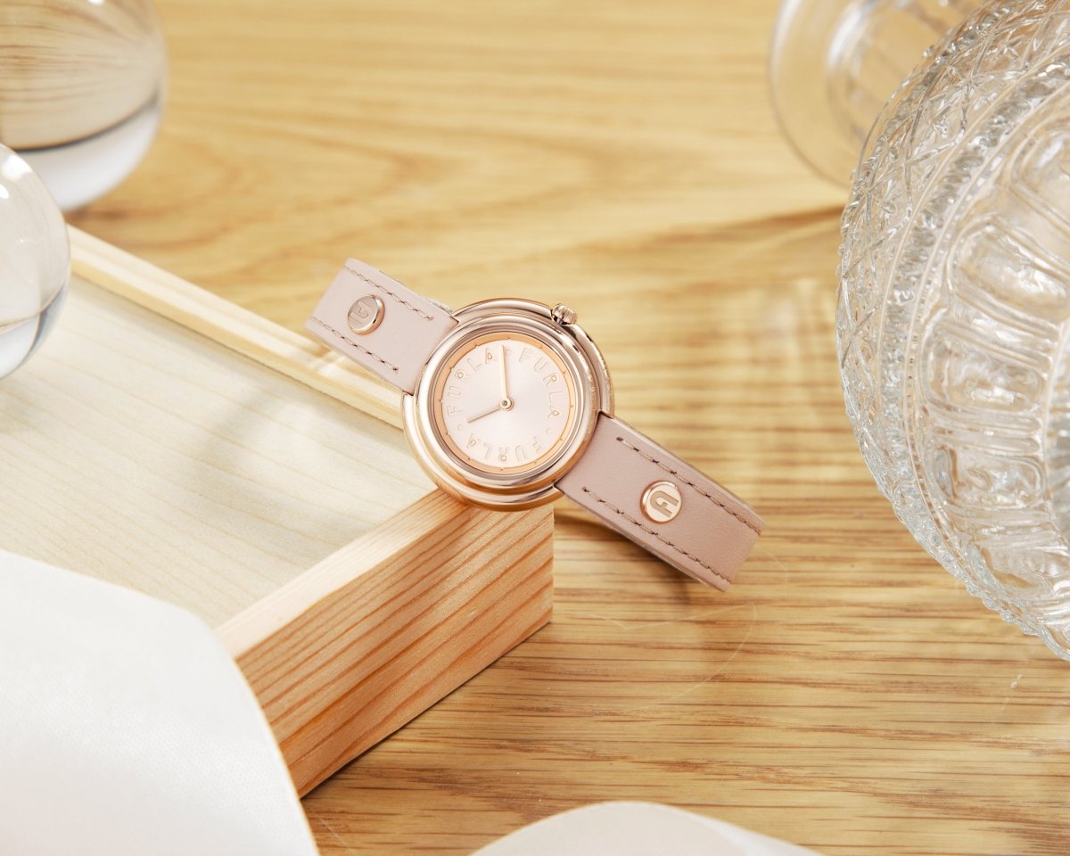 FURLA Icon Shape Women's Watch WW00031018L3 - WatchMatic