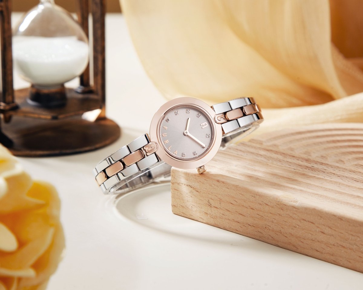FURLA Logo Links Women's Watch WW00006012L5 - WatchMatic