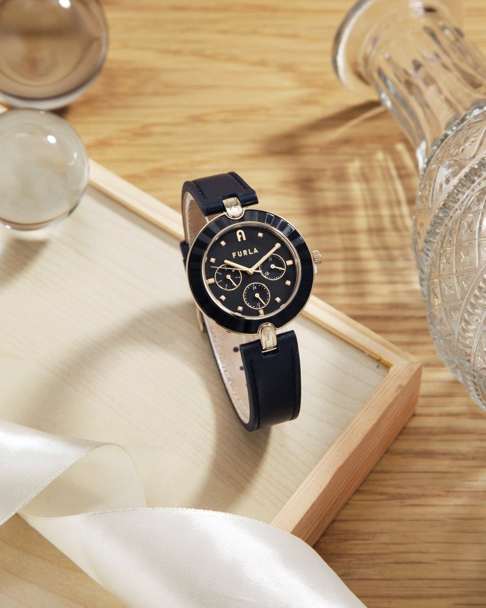 FURLA Logo Links Women's Watch WW00030011L2 - WatchMatic