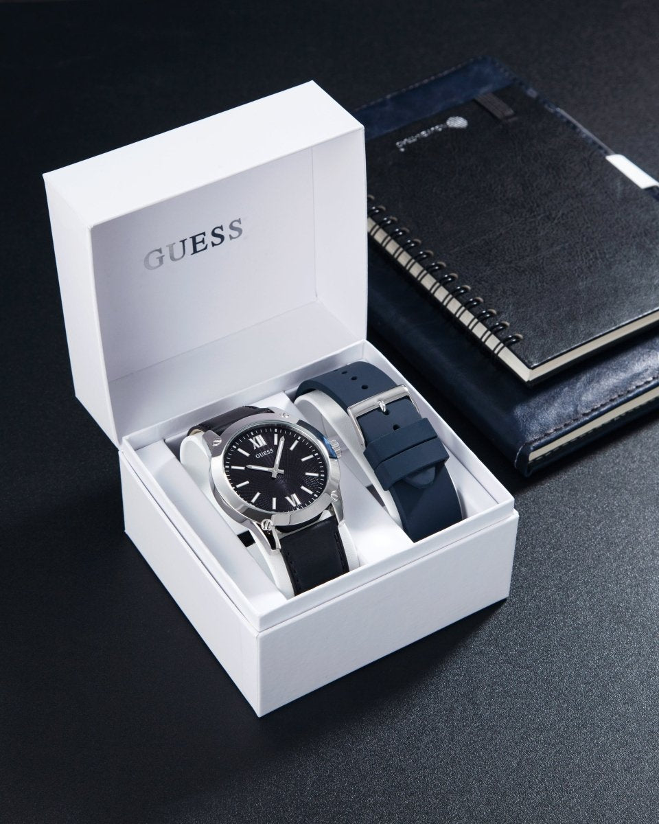 GUESS Crescent Men's Watch GW0630G1 - WatchMatic