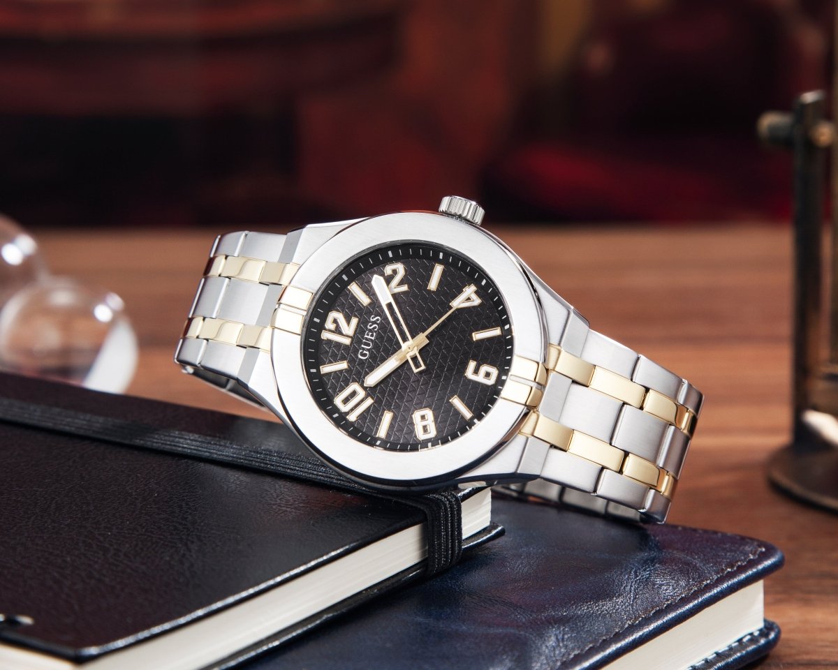 GUESS Escape Men's Watch GW0661G4 - WatchMatic